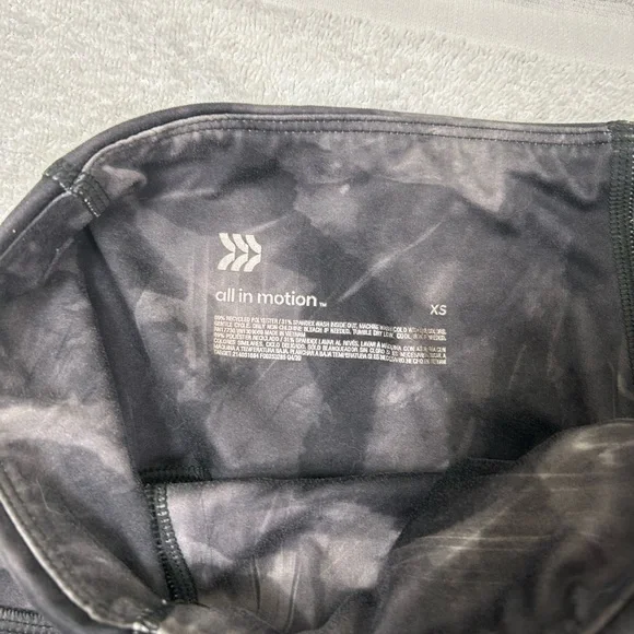 Awesome workout leggings - Picture 2 of 3